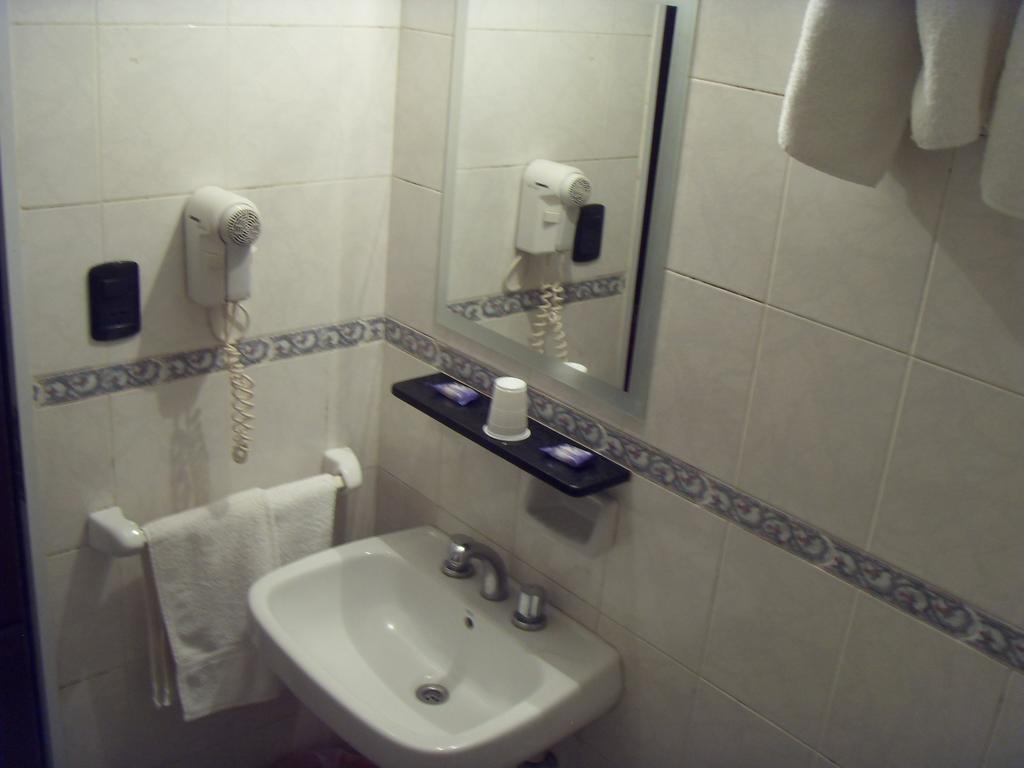 Hotel Embajador Rosario Esterno foto
